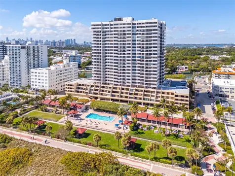 2555 Collins Avenue Miami Beach FL 33140