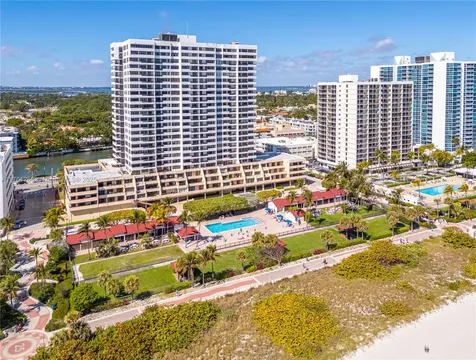 2555 Collins Avenue Miami Beach FL 33140