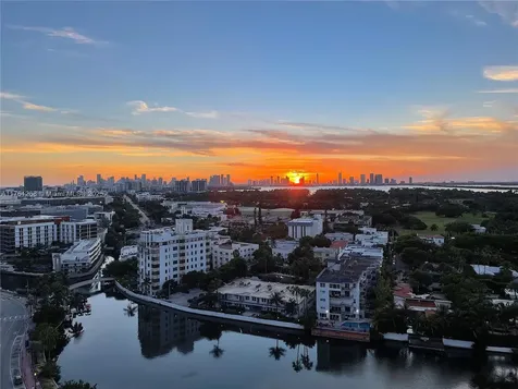 2555 Collins Avenue Miami Beach FL 33140