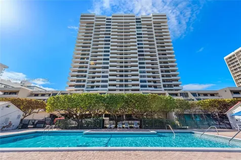 2555 Collins Avenue Miami Beach FL 33140