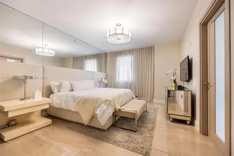 125 Ocean Drive Miami Beach FL 33139