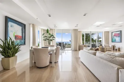 125 Ocean Drive Miami Beach FL 33139