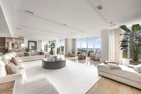 125 Ocean Drive Miami Beach FL 33139