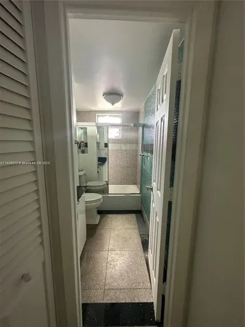 1100 NE 1st Court Hallandale Beach FL 33009