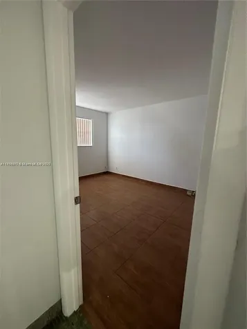 1100 NE 1st Court Hallandale Beach FL 33009
