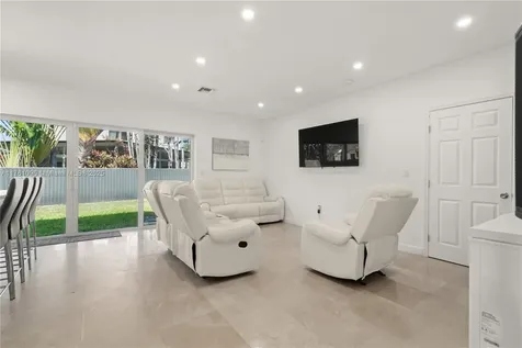 15271 SW 15th Way Miami FL 33194