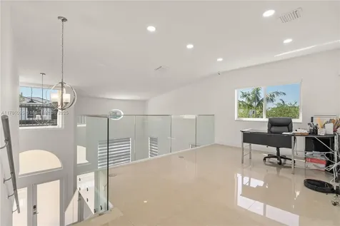 15271 SW 15th Way Miami FL 33194