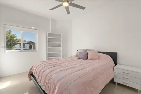 15271 SW 15th Way Miami FL 33194