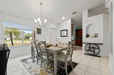 155 Kings Way Royal Palm Beach FL 33411