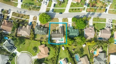 155 Kings Way Royal Palm Beach FL 33411