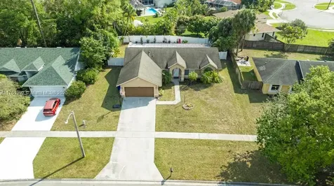 155 Kings Way Royal Palm Beach FL 33411