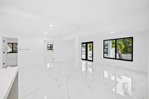 10720 SW 218th Street Miami FL 33170