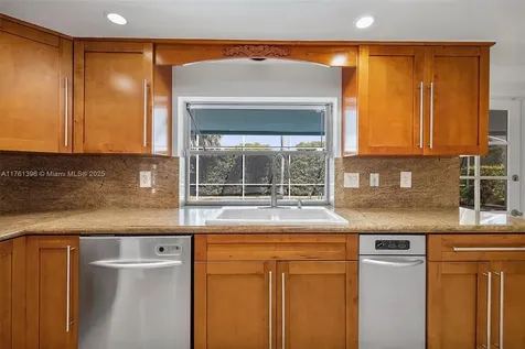7401 SW 145th Terrace Palmetto Bay FL 33158