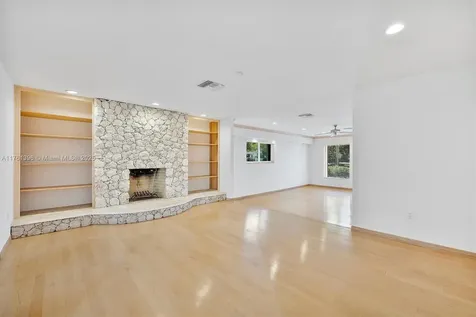 7401 SW 145th Terrace Palmetto Bay FL 33158