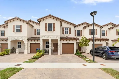 12824 NW 22nd Place Miami FL 33167