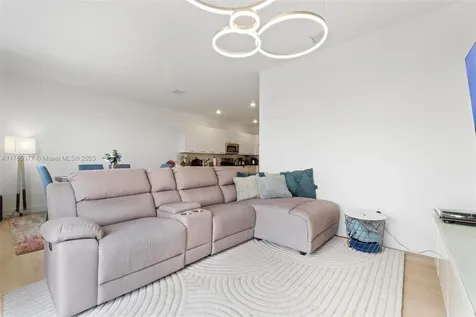 12824 NW 22nd Place Miami FL 33167