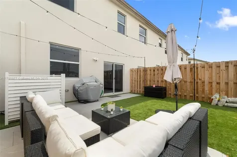 12824 NW 22nd Place Miami FL 33167