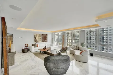 5660 Collins Avenue Miami Beach FL 33140