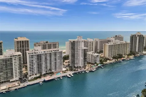 5660 Collins Avenue Miami Beach FL 33140