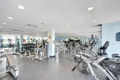 5660 Collins Avenue Miami Beach FL 33140