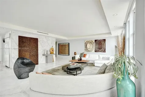 5660 Collins Avenue Miami Beach FL 33140