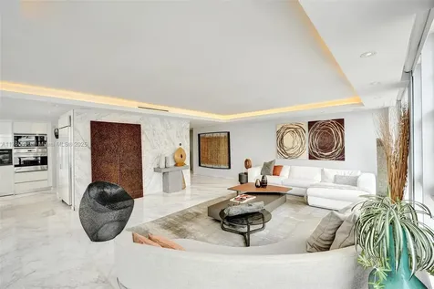 5660 Collins Avenue Miami Beach FL 33140