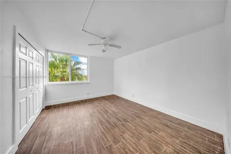 9001 SW 77th Avenue Miami FL 33156