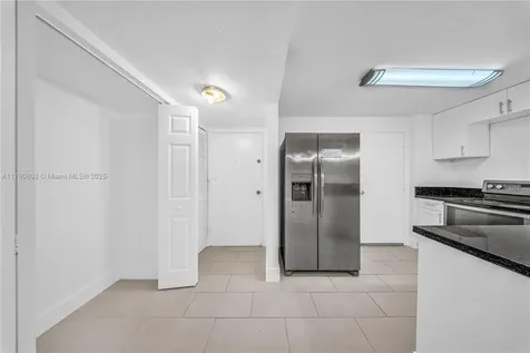 9001 SW 77th Avenue Miami FL 33156