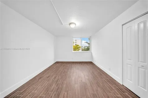 9001 SW 77th Avenue Miami FL 33156