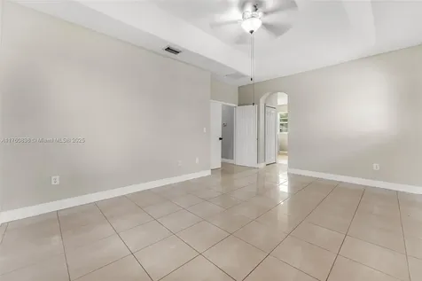 3083 SW 147th Place Miami FL 33185
