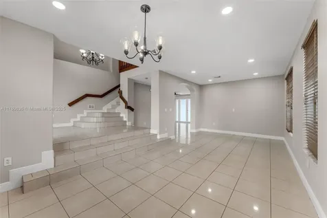 3083 SW 147th Place Miami FL 33185