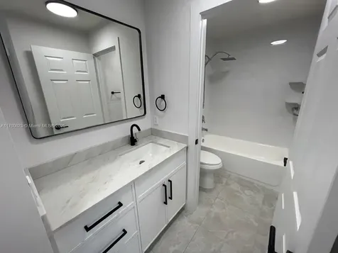 3170 NW 92nd Street Miami FL 33147