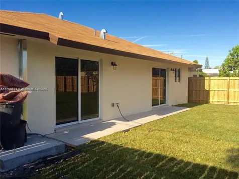 3170 NW 92nd Street Miami FL 33147