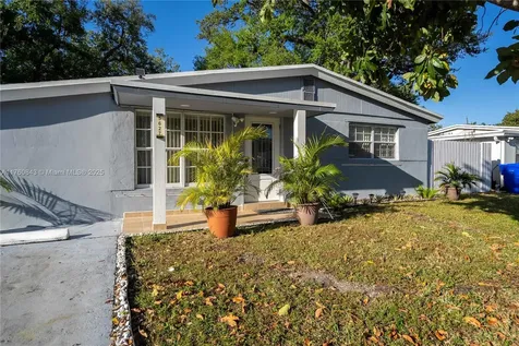 5627 Atlanta Street Hollywood FL 33021