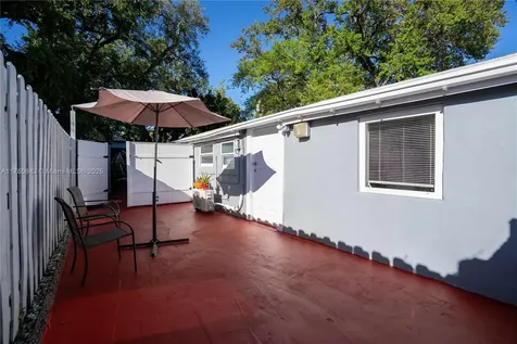 5627 Atlanta Street Hollywood FL 33021