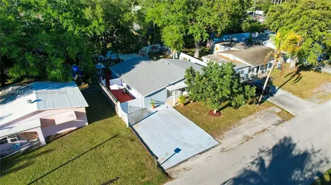 5627 Atlanta Street Hollywood FL 33021