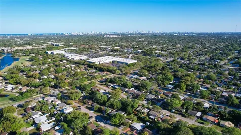 5627 Atlanta Street Hollywood FL 33021