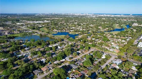 5627 Atlanta Street Hollywood FL 33021