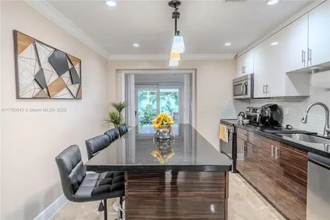 5627 Atlanta Street Hollywood FL 33021