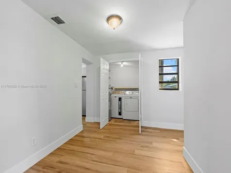 3911 SW 60th Avenue Davie FL 33314