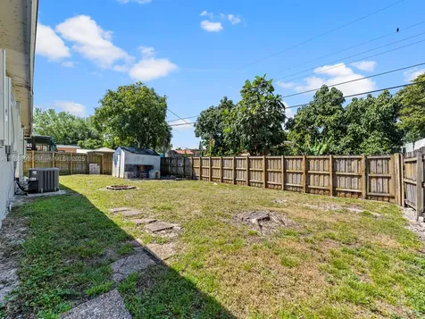 3911 SW 60th Avenue Davie FL 33314