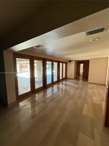 9999 SW 87th Court Miami FL 33176