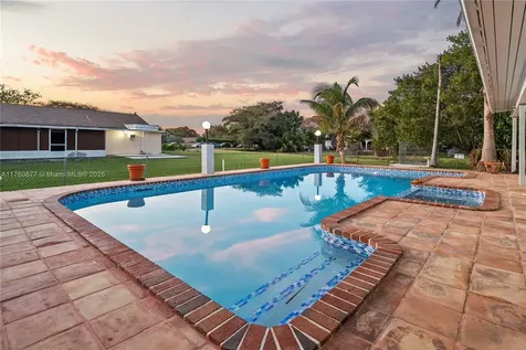 18200 SW 86th Avenue Palmetto Bay FL 33157