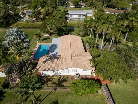 18200 SW 86th Avenue Palmetto Bay FL 33157