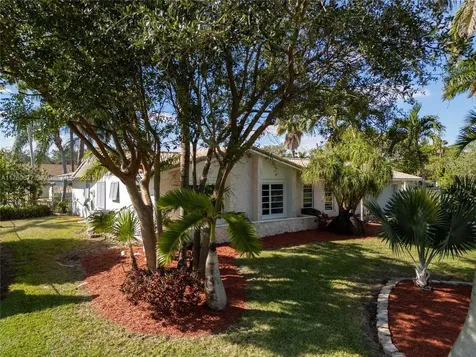 18200 SW 86th Avenue Palmetto Bay FL 33157