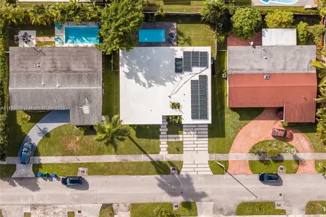 19600 NE 19th Avenue Miami FL 33179