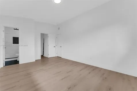 531 NE 175th Terrace North Miami Beach FL 33162