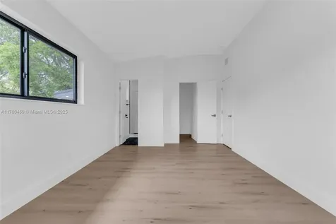 531 NE 175th Terrace North Miami Beach FL 33162
