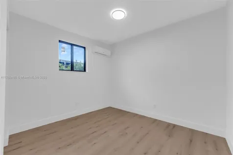 531 NE 175th Terrace North Miami Beach FL 33162