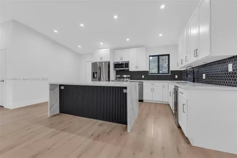 531 NE 175th Terrace North Miami Beach FL 33162